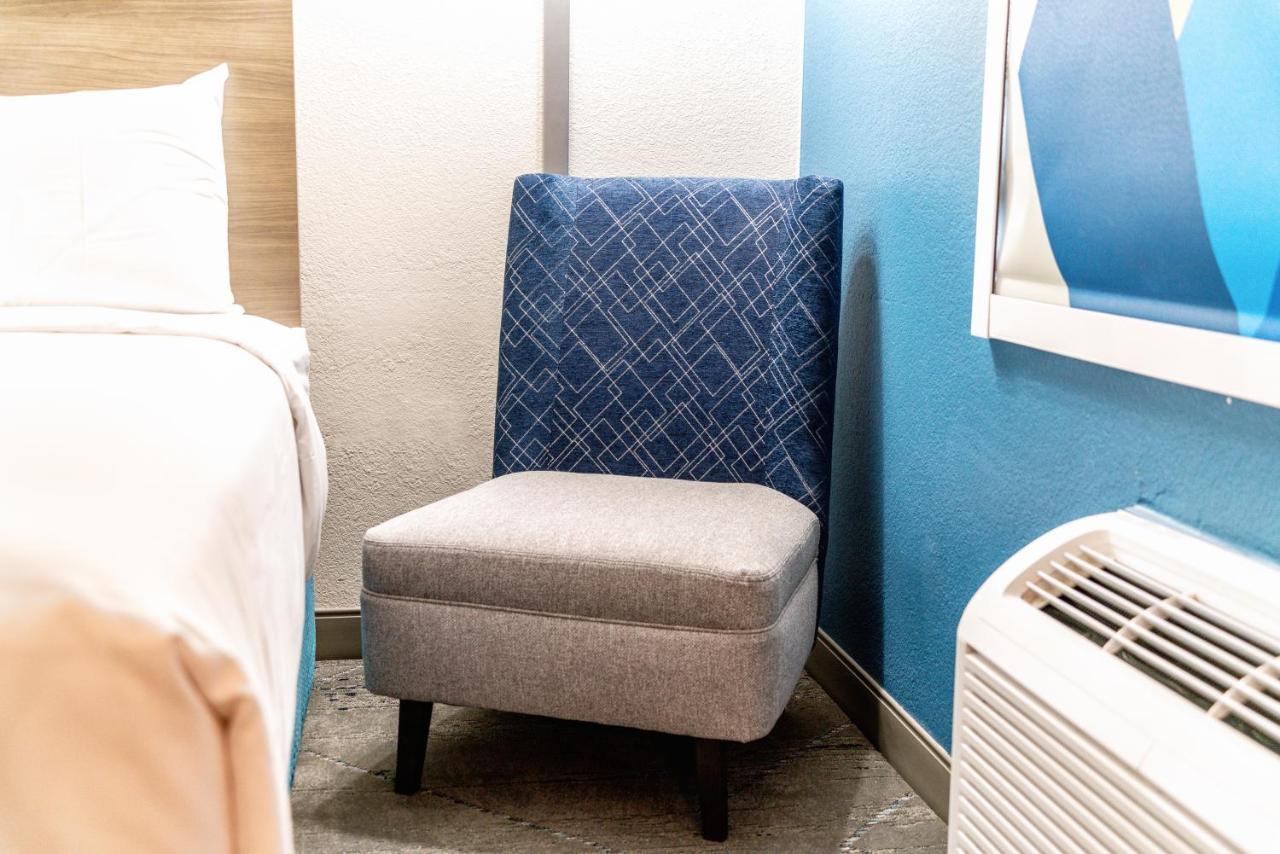 Holiday Inn Express & Suites Phoenix - Mesa West By Ihg 外观 照片