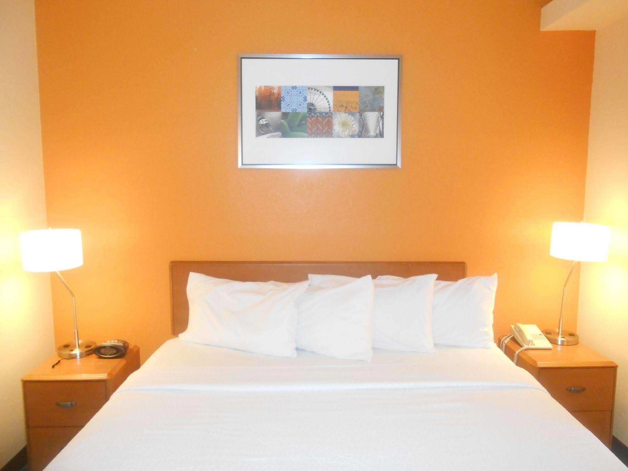 Holiday Inn Express & Suites Phoenix - Mesa West By Ihg 外观 照片